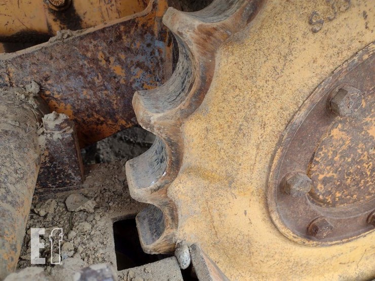 1995-case-550e-image-13