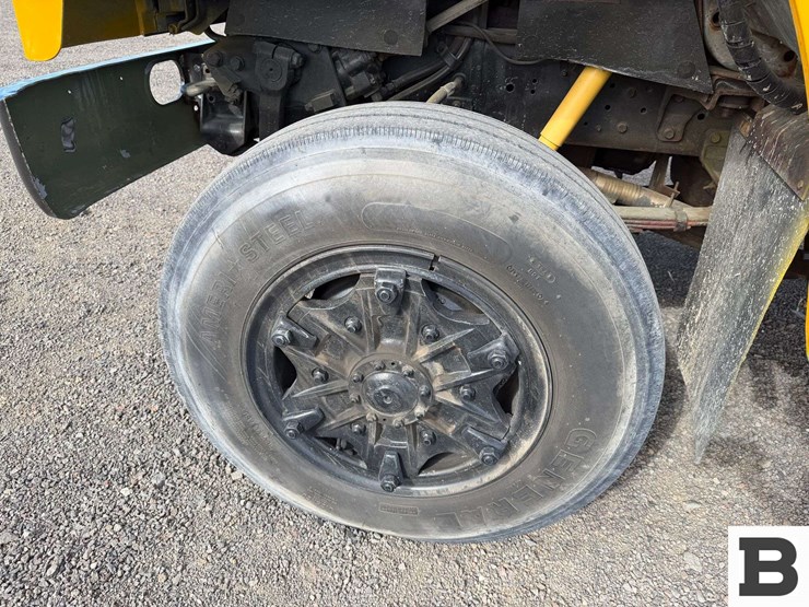 1985-international-1854-flatbed-truck-image-9