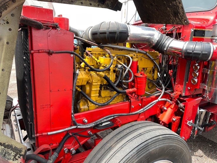 1976-peterbilt-359-image-89