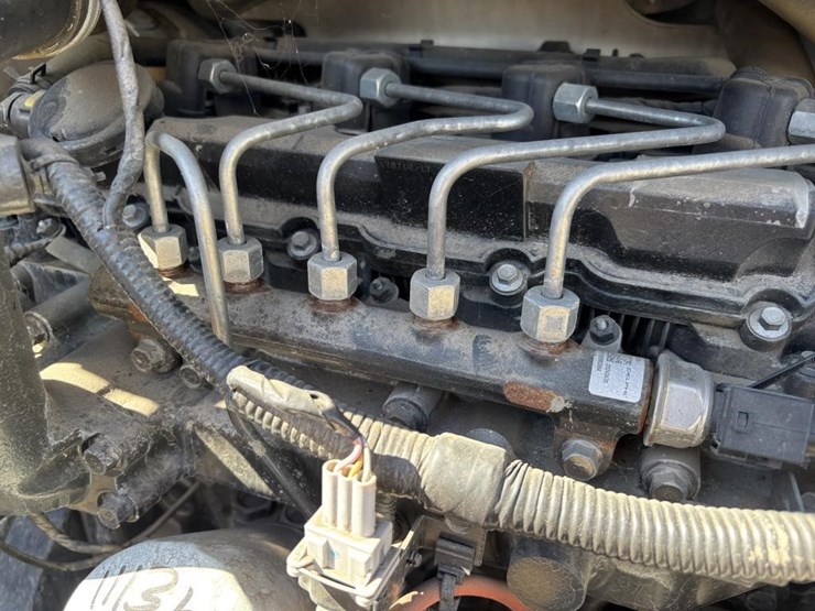 2018-bobcat-s595-image-45