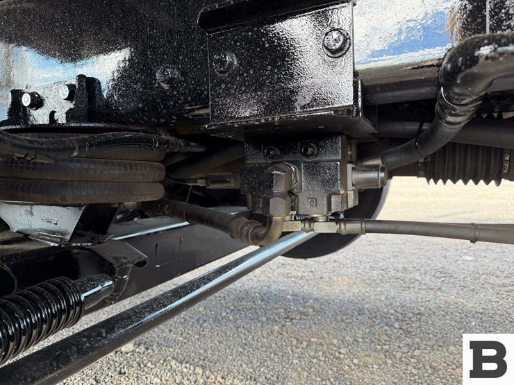 2017-kenworth-t880-image-17