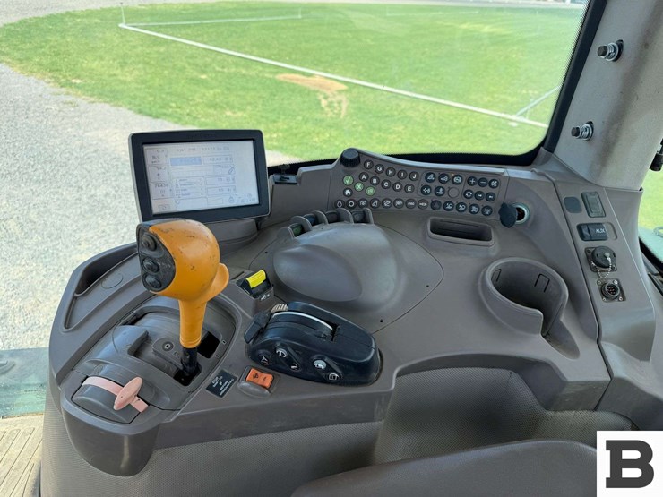 2013-john-deere-7200r-image-75