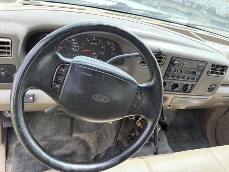 2002-ford-f450-image-13