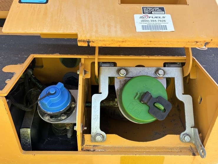 2021-deere-624l-image-14