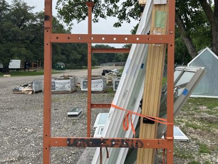 #19-•-(6)-pcs-windows-and-frames-image-2