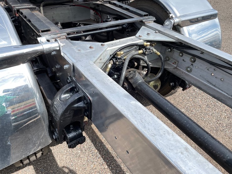 1970-peterbilt-358-image-65