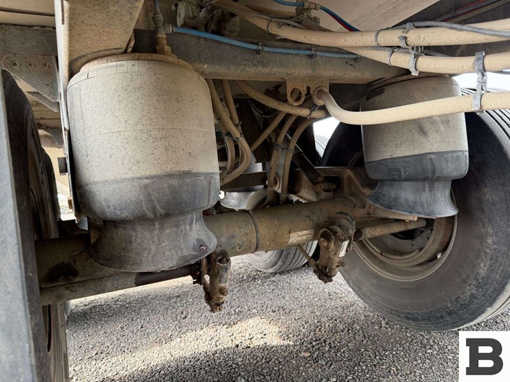 2017-timpte-hopper-bottom-image-36