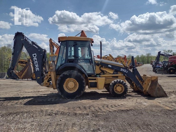 2010-deere-310j-image-3