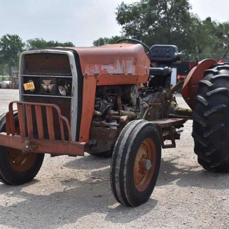 MASSEY-FERGUSON 245