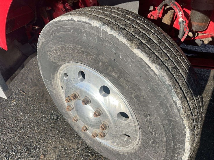 2022-kenworth-t800-image-9