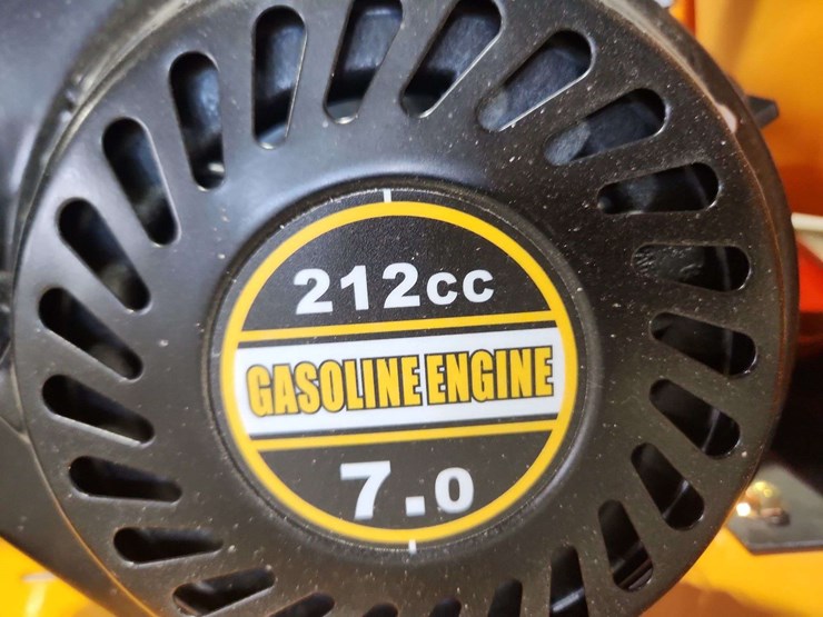 future-ft90-vibratory-plate-compactor-image-3