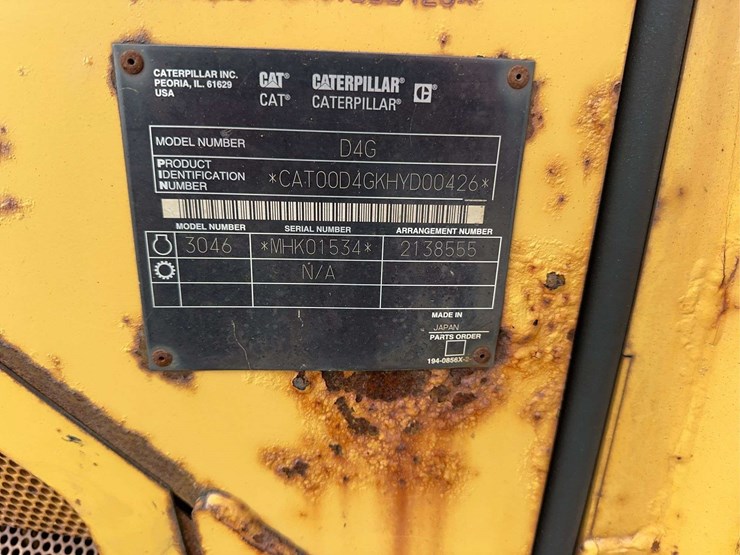 2004-caterpillar-d4g-xl-image-34