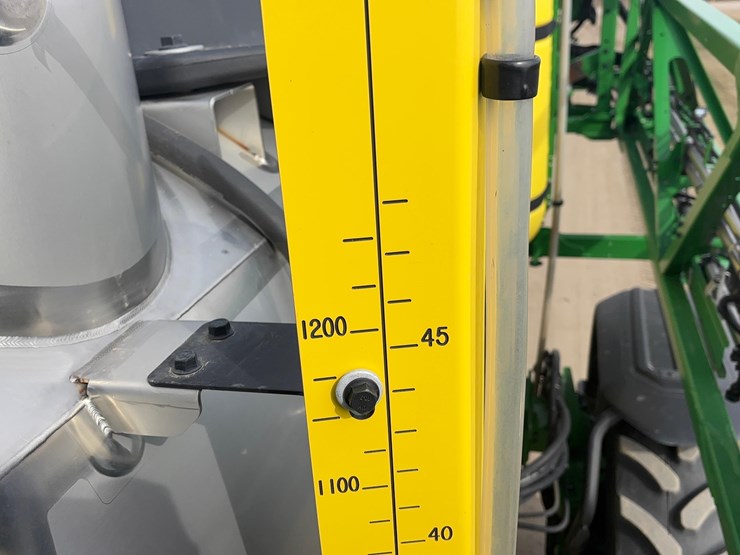 2024-john-deere-612r-image-34