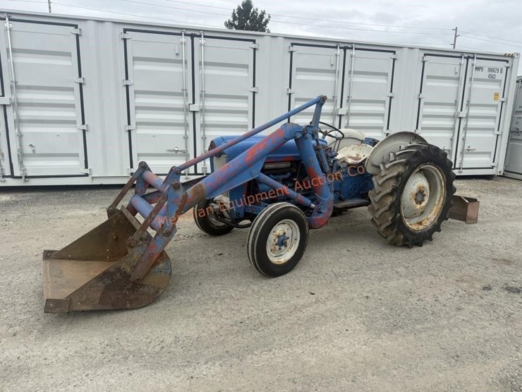 1960-ford-600-image-1