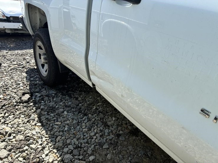 2015-chevrolet-silverado-1500-image-8
