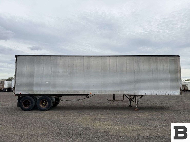 1974-fruehauf-trailer-image-6