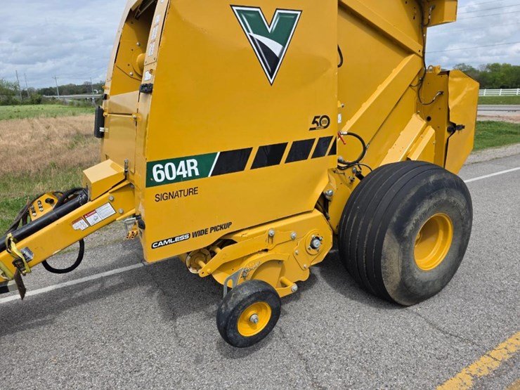 2020-vermeer-604r-signature-image-5