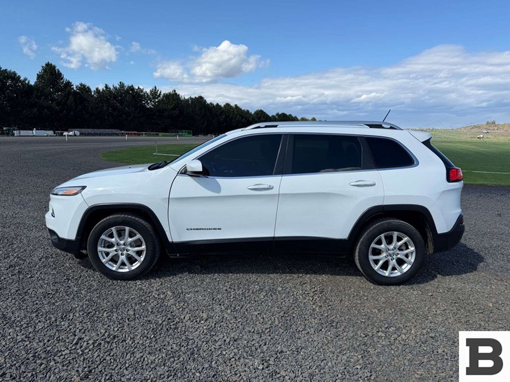 2014-jeep-cherokee-image-2