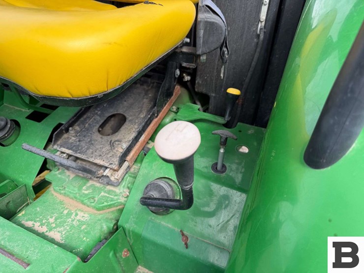 2015-john-deere-5075e-image-81