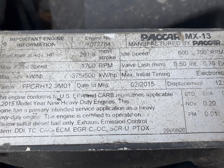 2015-peterbilt-579-image-18