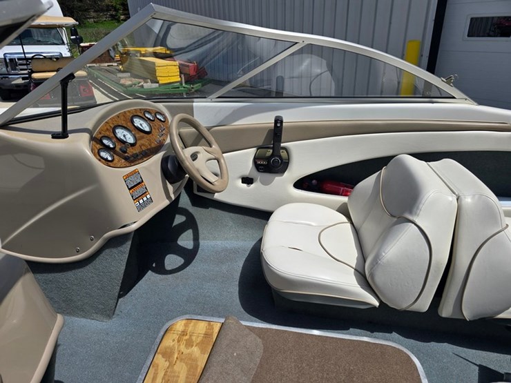 #47-•-bayliner-capri-1750-17'-fiberglass-bowrider-boat-image-26