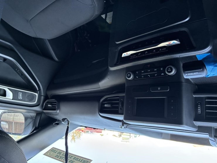 2022-ford-explorer-police-interceptor-image-23
