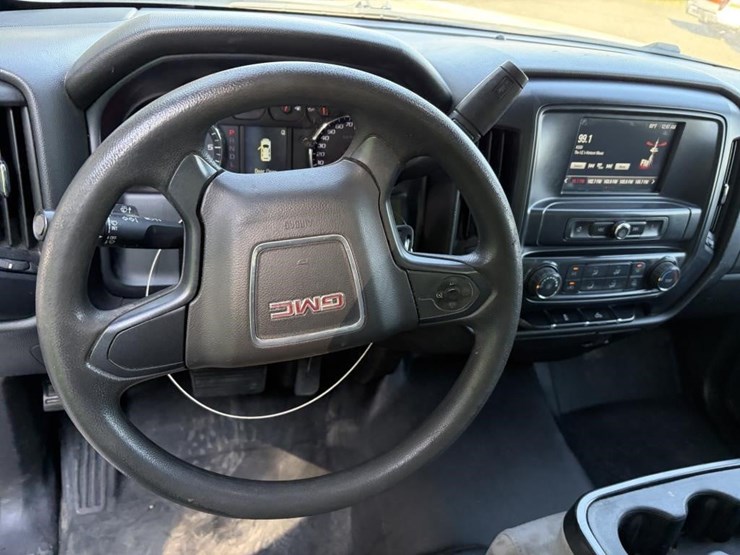 2017-gmc-sierra-1500-image-11
