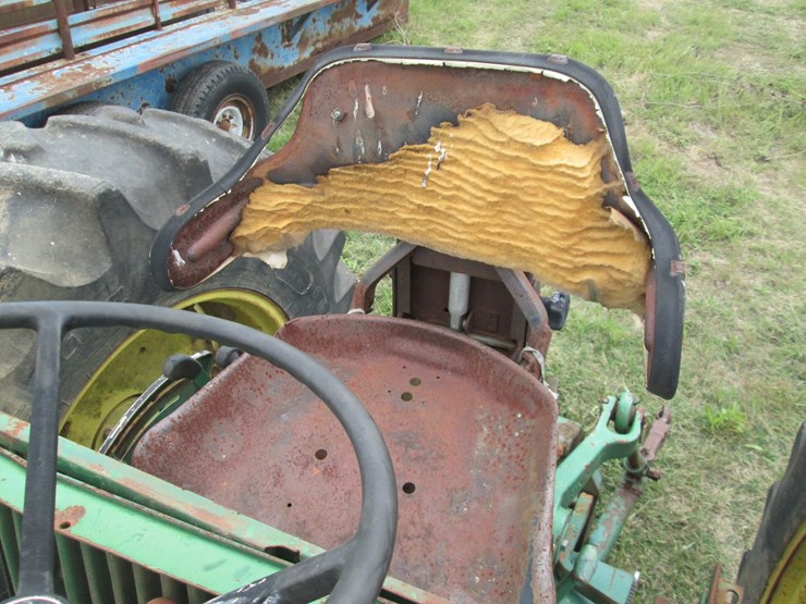 1982-john-deere-2840-image-40