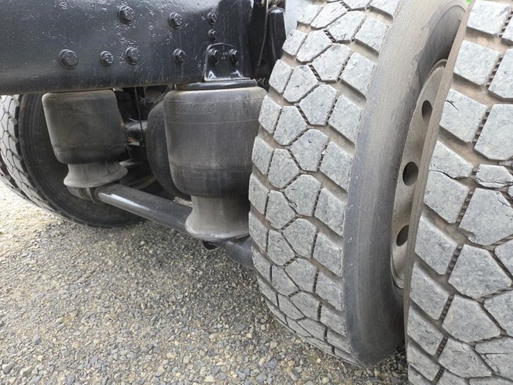 2015-kenworth-t800-image-72