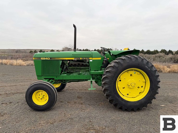 1980-john-deere-2940-image-2