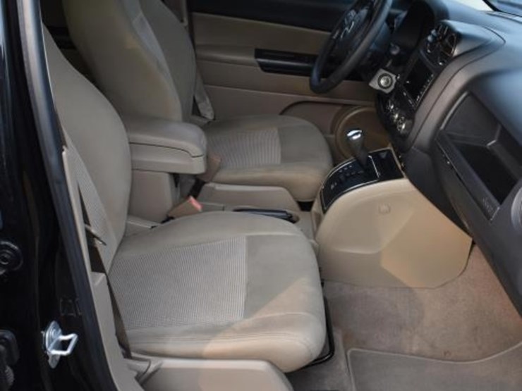 2016-jeep-patriot-image-8