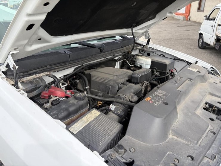 2011-chevrolet-2500-image-7