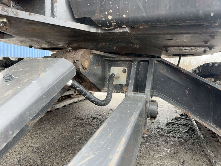 2024-case-cx37c-image-19