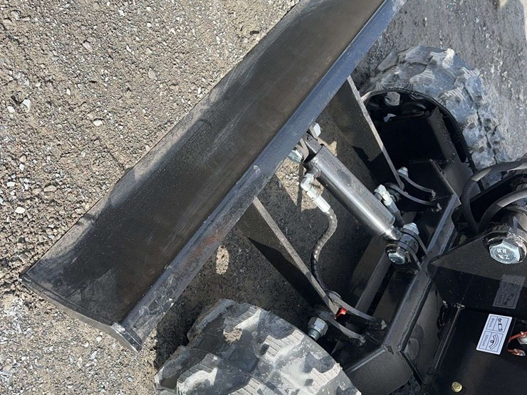 2026-future-ft15-mini-excavator-image-10