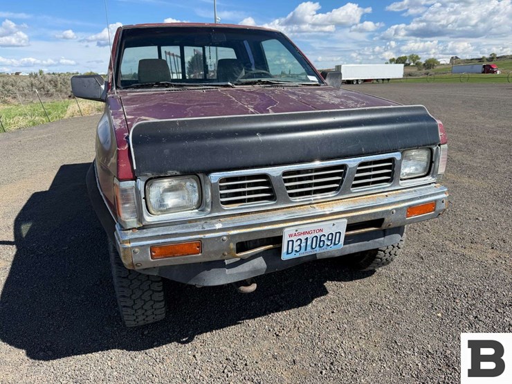 1987-nissan-pickup-image-8