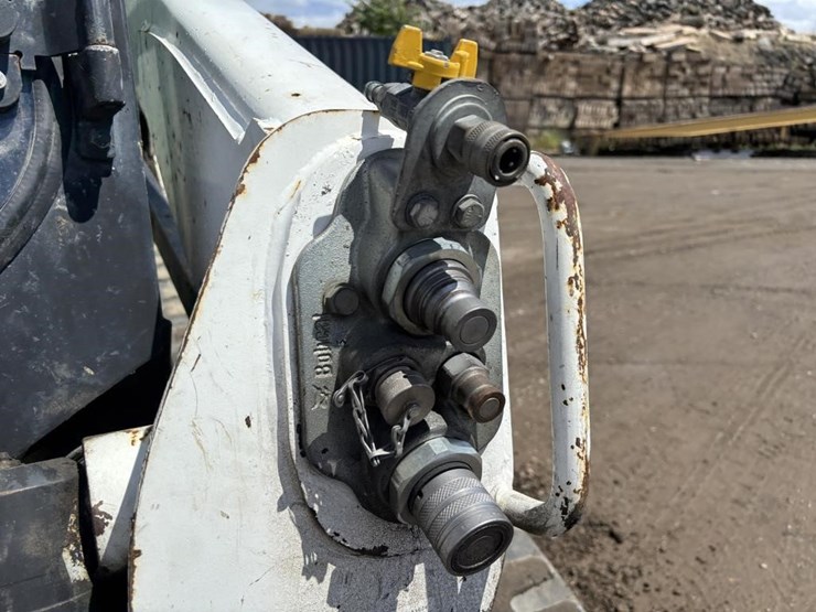 2016-bobcat-t650-image-14