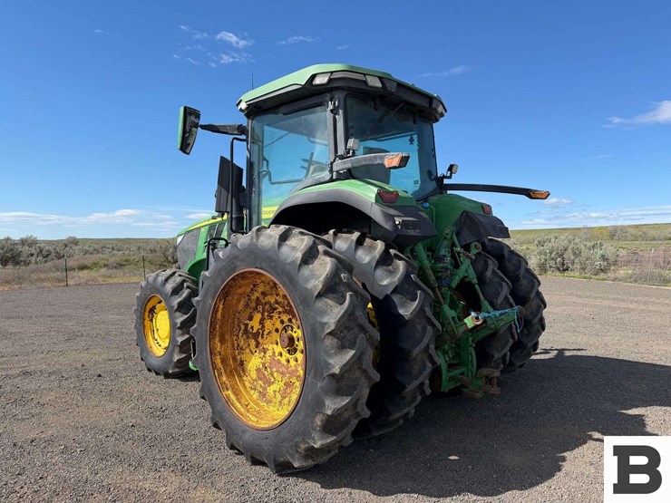2021-john-deere-7r-210-image-3