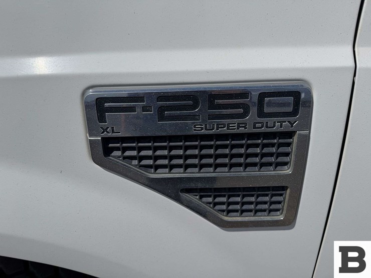 2010-ford-f250-image-12