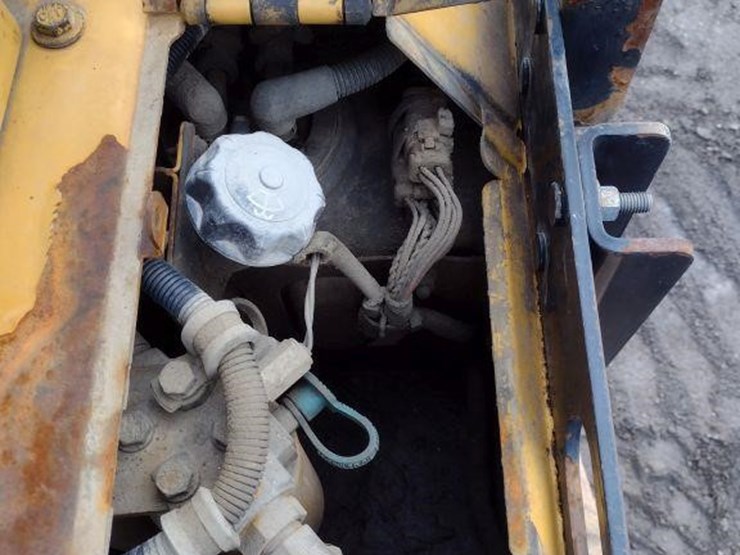 2015-caterpillar-d6t-xl-image-20