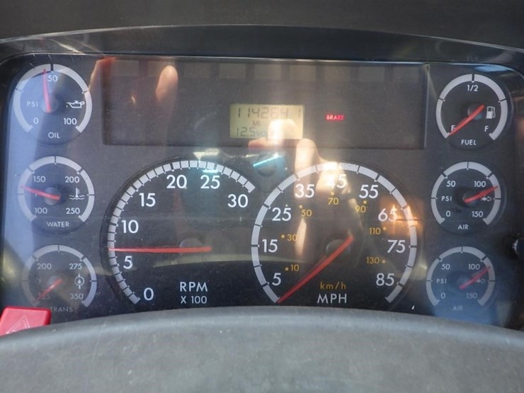 2005-utility-combo-image-44