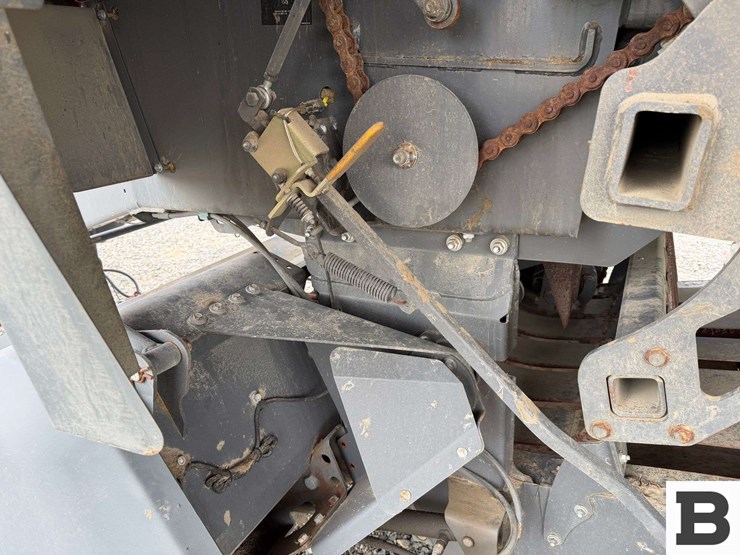 2018-massey-ferguson-2290-image-29