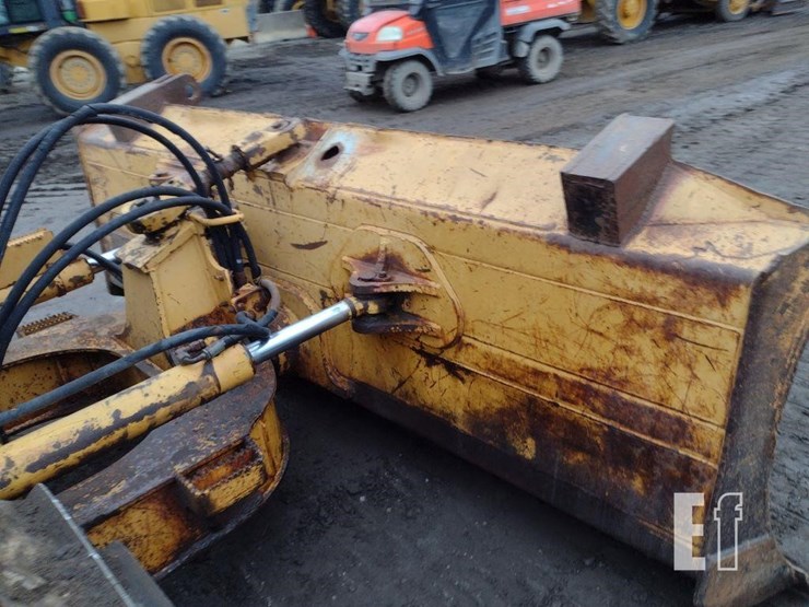 2005-deere-700h-lgp-image-18