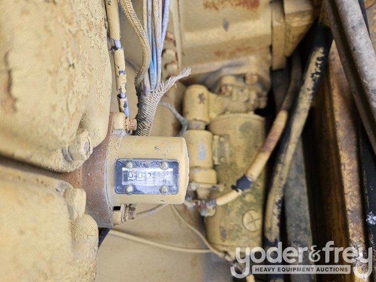 1981-caterpillar-d9h-image-40