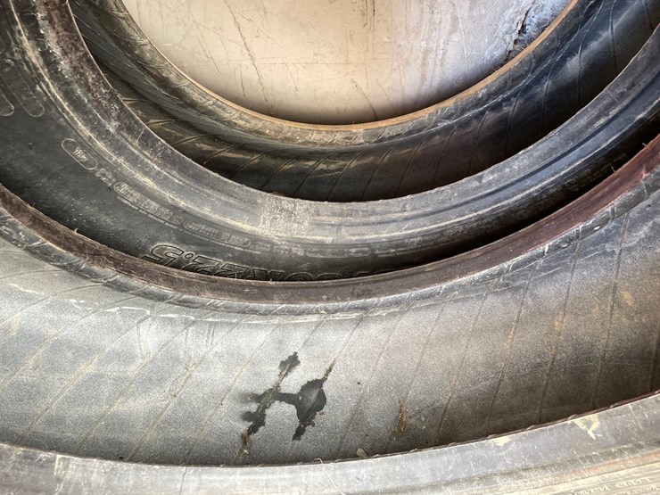 #10384-•-(2)-michelin-315/80r22.5-tires-image-5
