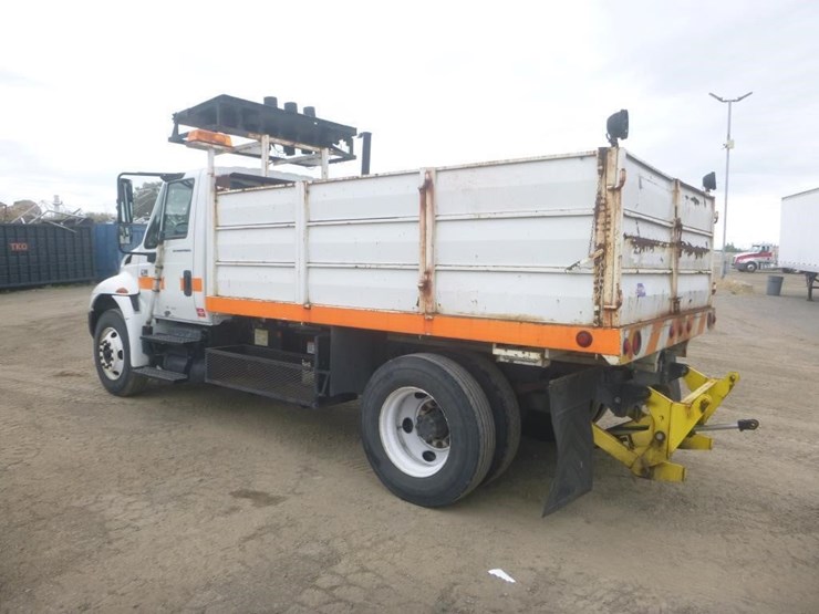 2006-international-durastar-4300-image-4