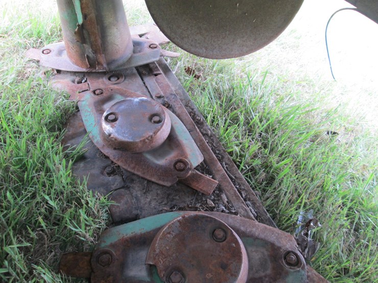 john-deere-275-image-11