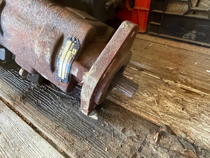 #10431-•-big-dual-hydraulic-pump-image-4