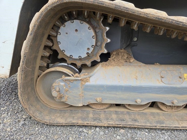 2022-takeuchi-tl12-image-27