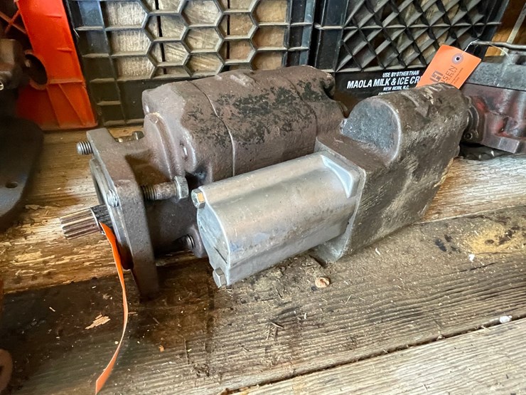 #10432-•-gresen-big-hydraulic-pump-image-4