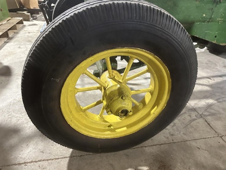john-deere-a-image-12